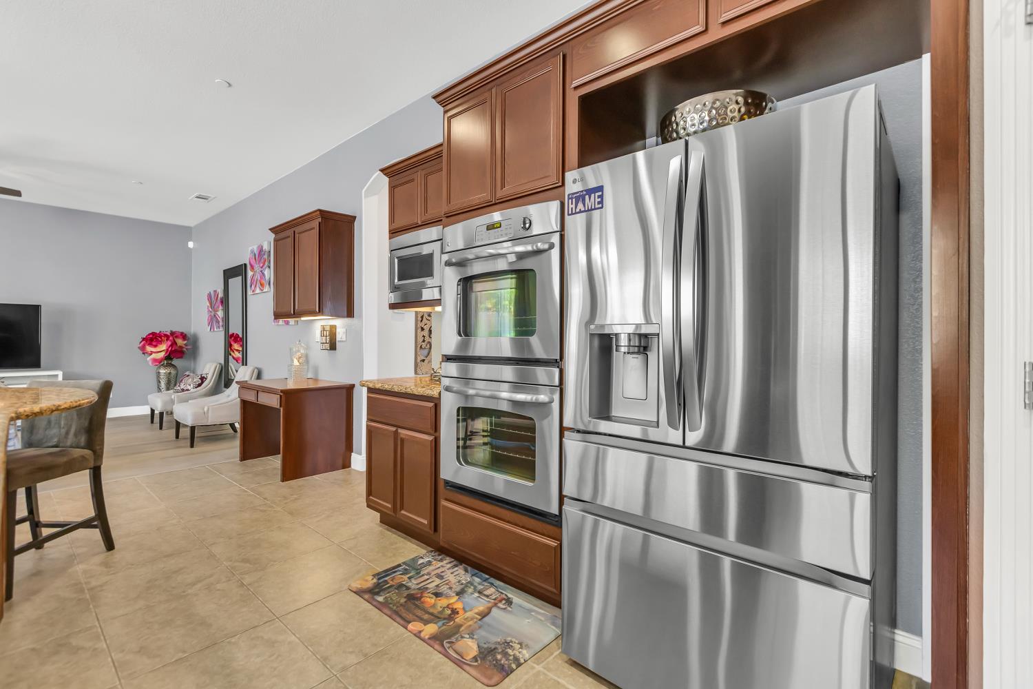 Detail Gallery Image 25 of 76 For 8530 Mandorla Cir, Orangevale,  CA 95662 - 4 Beds | 3/1 Baths