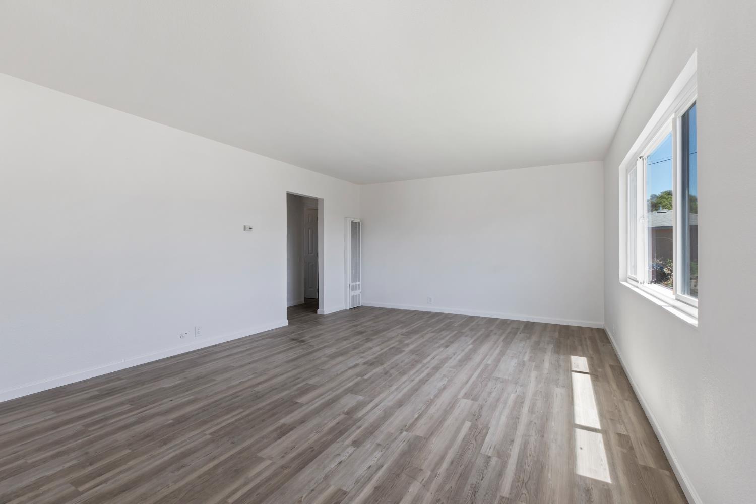 Detail Gallery Image 5 of 18 For 4803 Section, Stockton,  CA 95215 - 3 Beds | 1 Baths