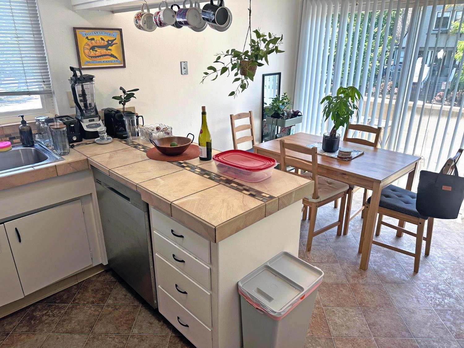 Detail Gallery Image 34 of 43 For 2525 N St, Sacramento,  CA 95816 - – Beds | – Baths