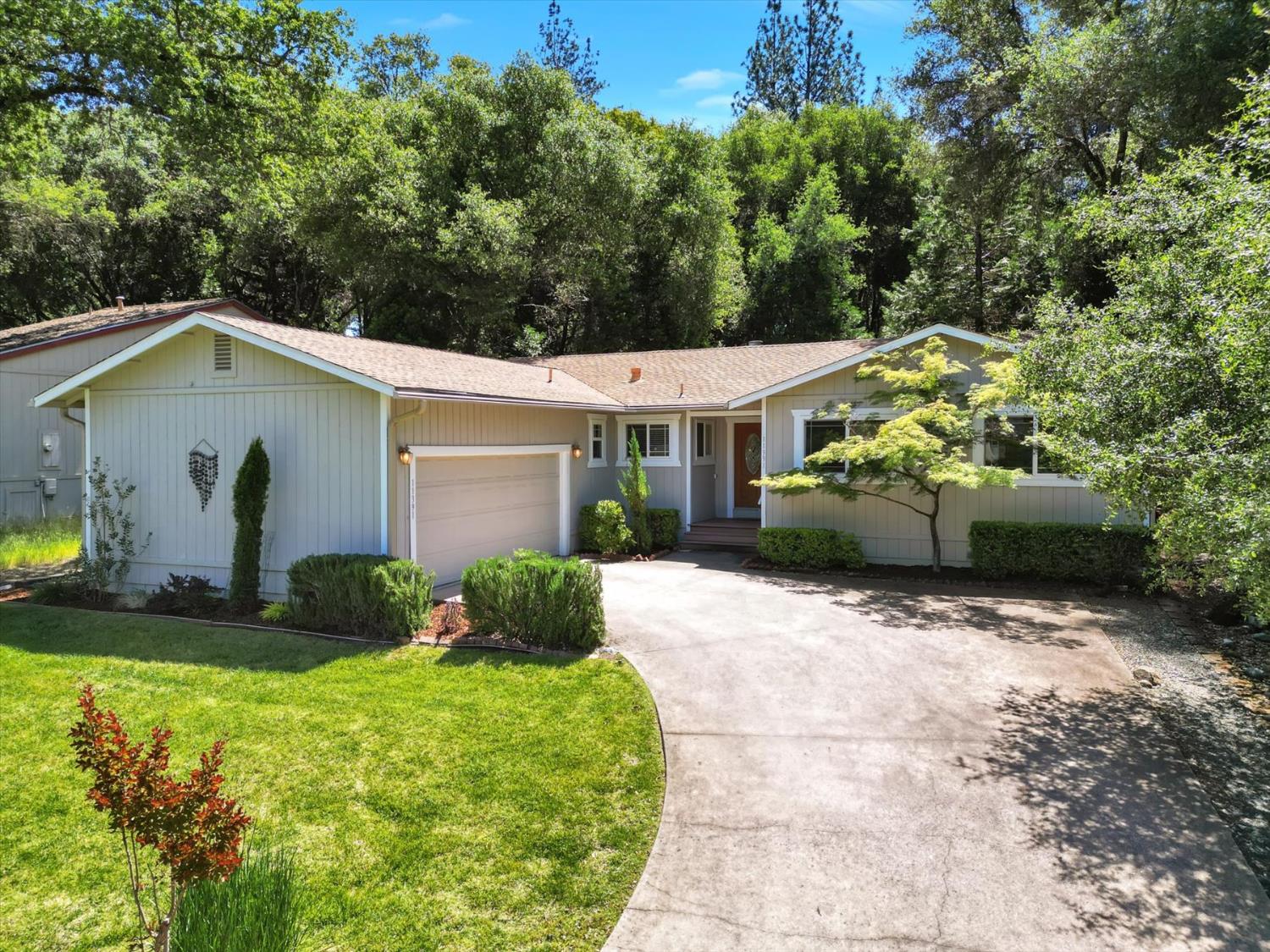 Detail Gallery Image 1 of 95 For 11391 Sandpiper Way, Penn Valley,  CA 95946 - 3 Beds | 2 Baths