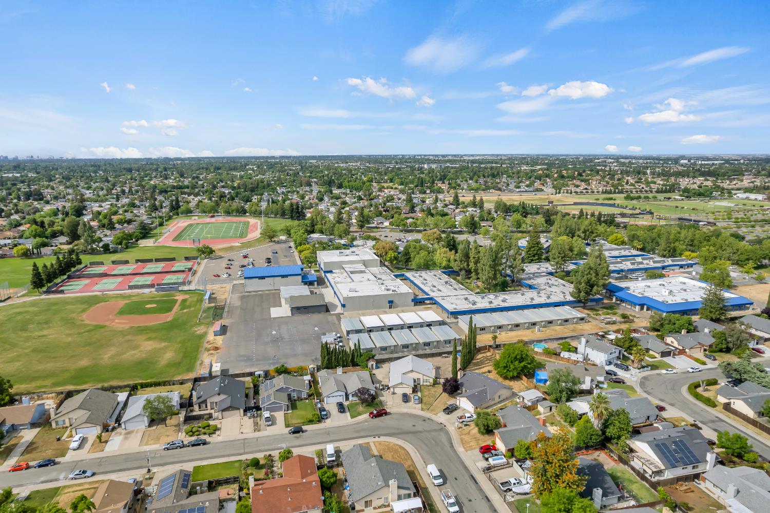 Detail Gallery Image 37 of 38 For 8401 Sunblaze Way, Sacramento,  CA 95823 - 3 Beds | 2 Baths