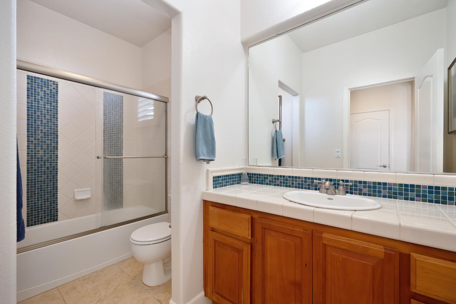 Detail Gallery Image 75 of 96 For 12379 El Portal Way, Rancho Cordova,  CA 95742 - 3 Beds | 2/1 Baths
