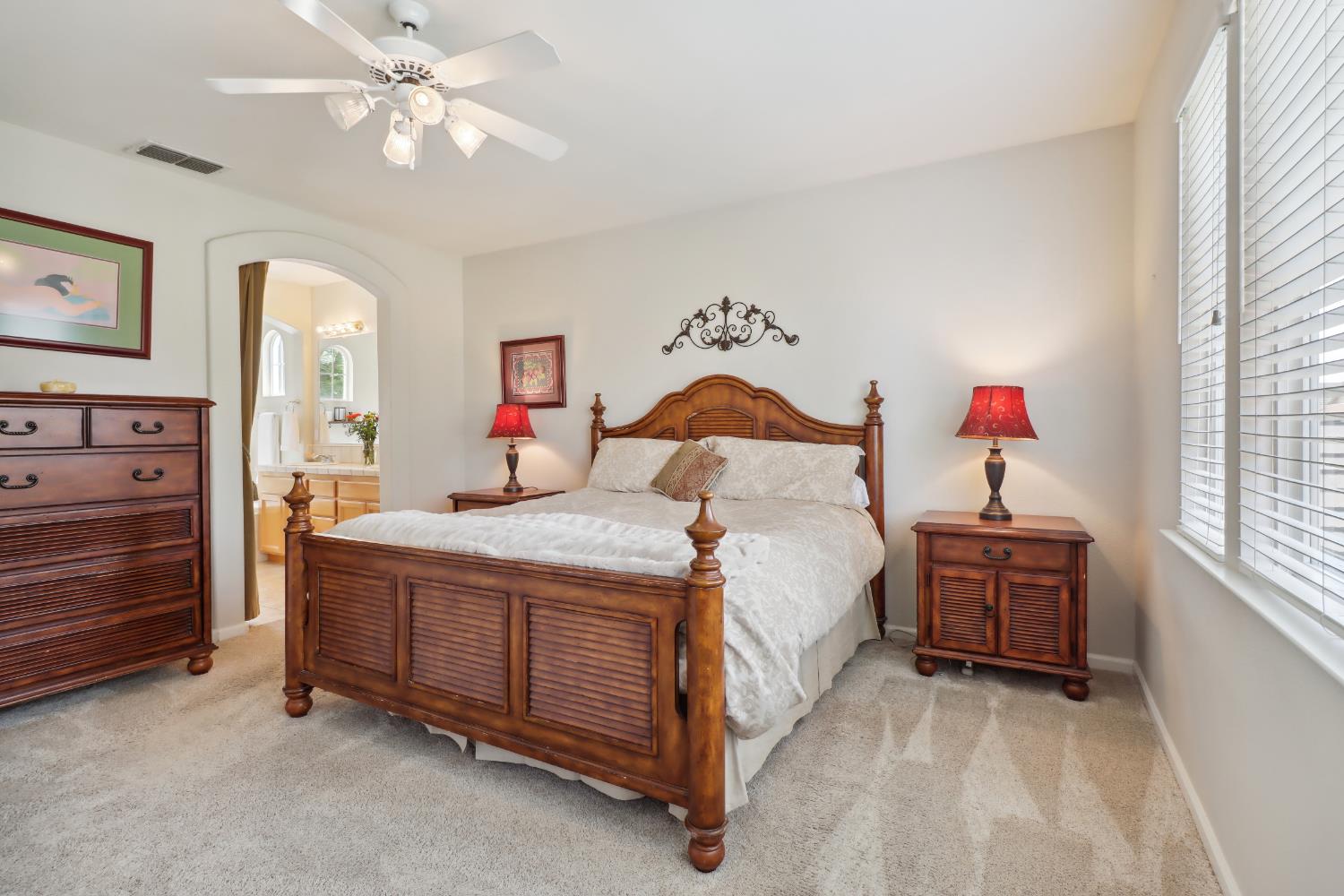 Detail Gallery Image 40 of 72 For 2049 Riggs Ave, Sacramento,  CA 95835 - 5 Beds | 3 Baths