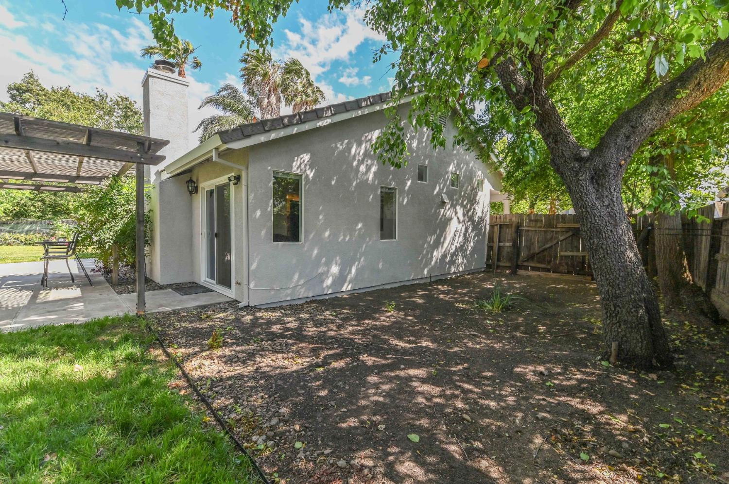 Detail Gallery Image 13 of 55 For 2535 Bridle Creek Ct, Tracy,  CA 95377 - 2 Beds | 2 Baths
