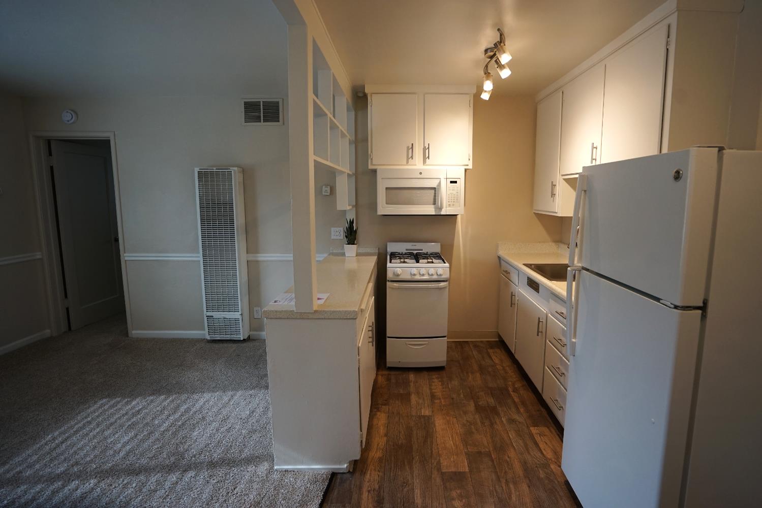 Detail Gallery Image 15 of 19 For 1716 O St, Sacramento,  CA 95811 - – Beds | – Baths