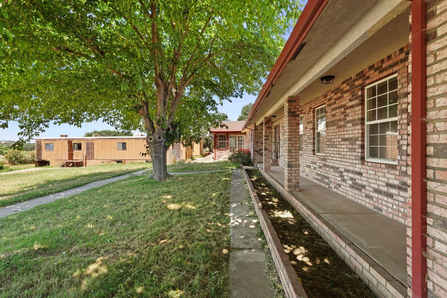 Detail Gallery Image 7 of 59 For 8099 Savage Way, Valley Springs,  CA 95252 - 3 Beds | 2 Baths