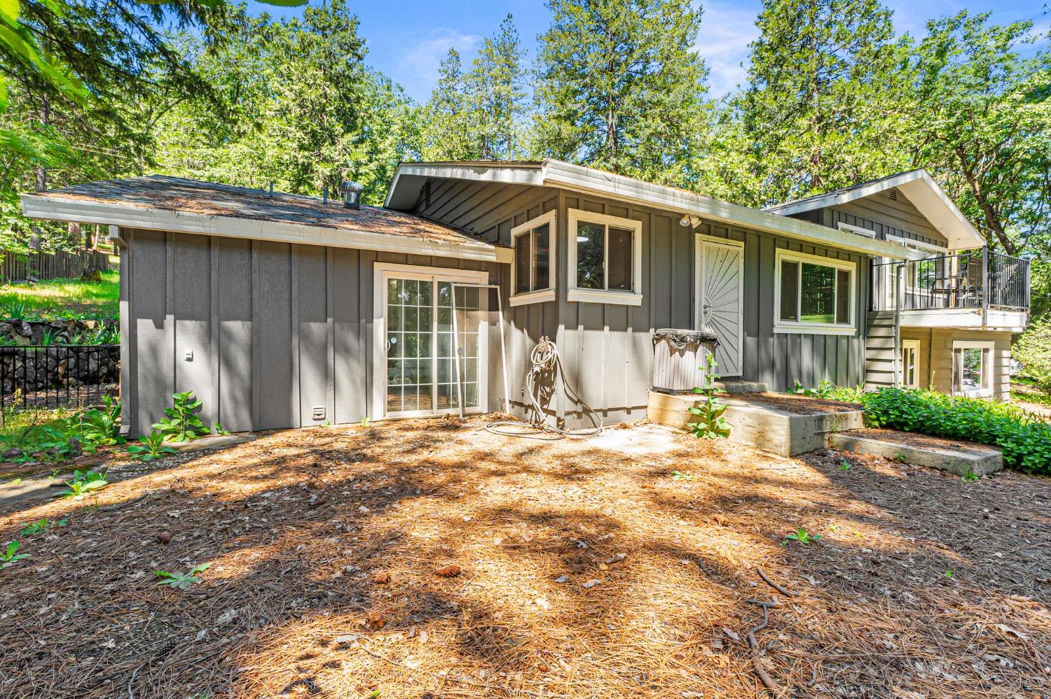 Detail Gallery Image 40 of 44 For 2809 Gardella Ln, Camino,  CA 95709 - 4 Beds | 3/3 Baths