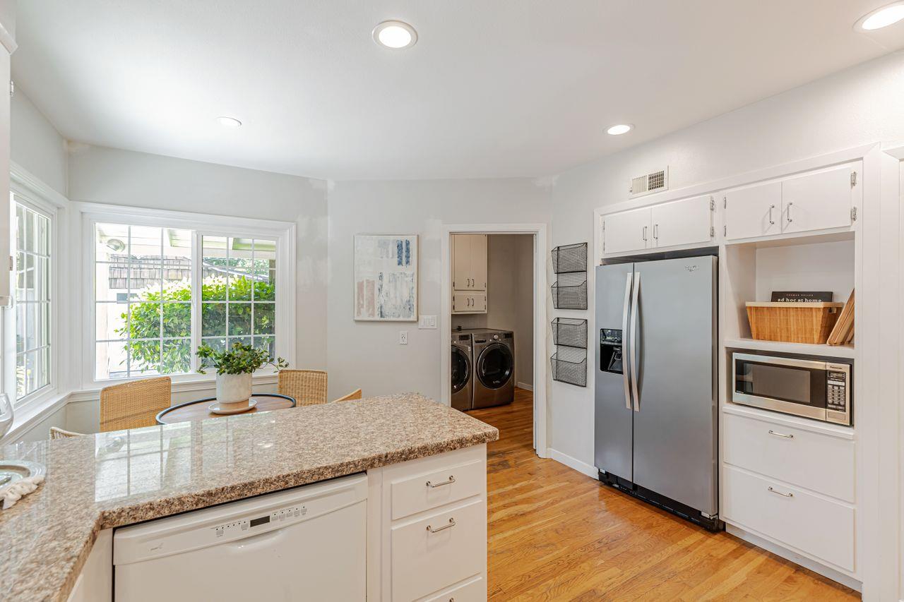 Detail Gallery Image 14 of 68 For 1800 8th Ave, Sacramento,  CA 95818 - 4 Beds | 1/1 Baths