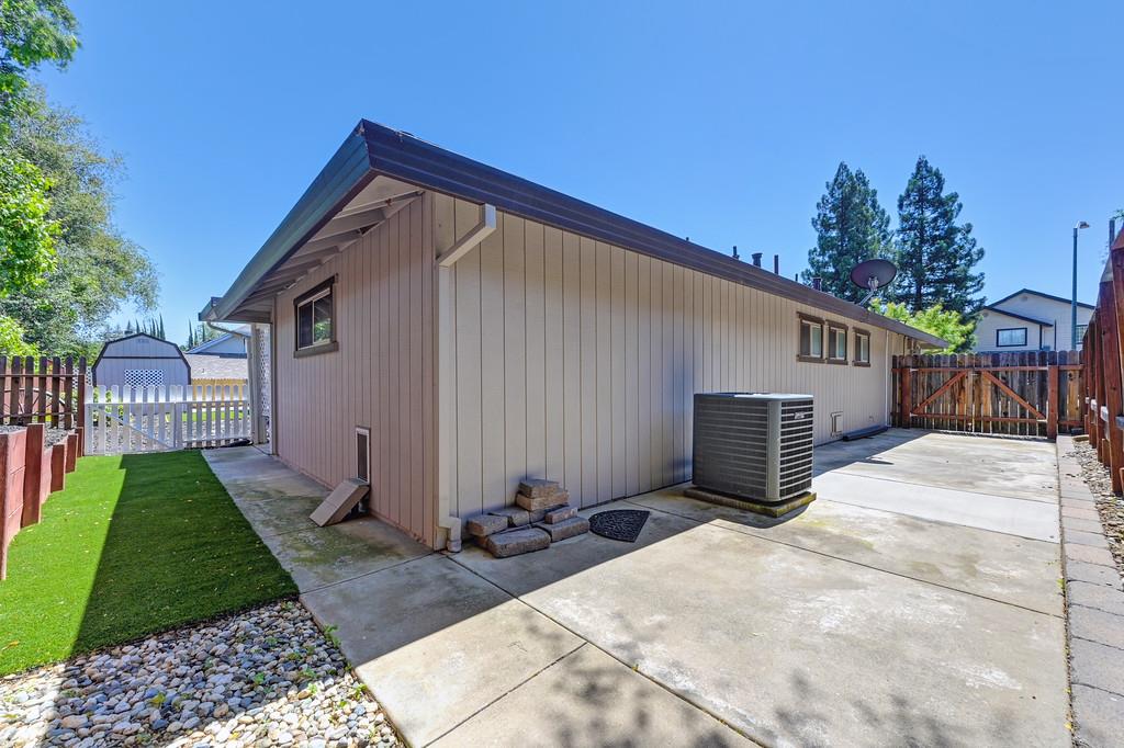 Detail Gallery Image 52 of 58 For 8725 Pathfinder Ct, Orangevale,  CA 95662 - 5 Beds | 3 Baths