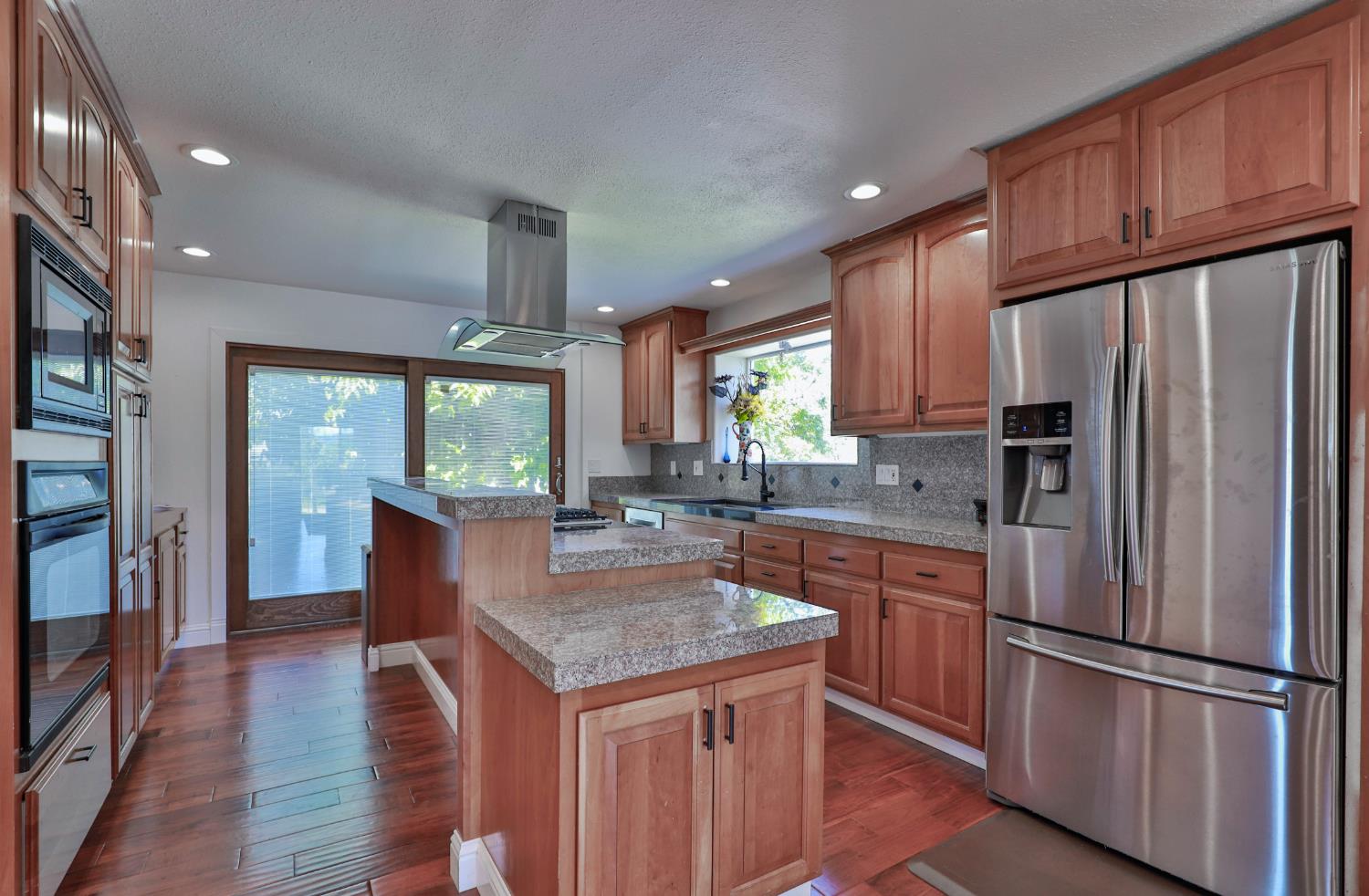 Detail Gallery Image 11 of 96 For 3081 Little Spur, Somerset,  CA 95684 - 3 Beds | 2 Baths