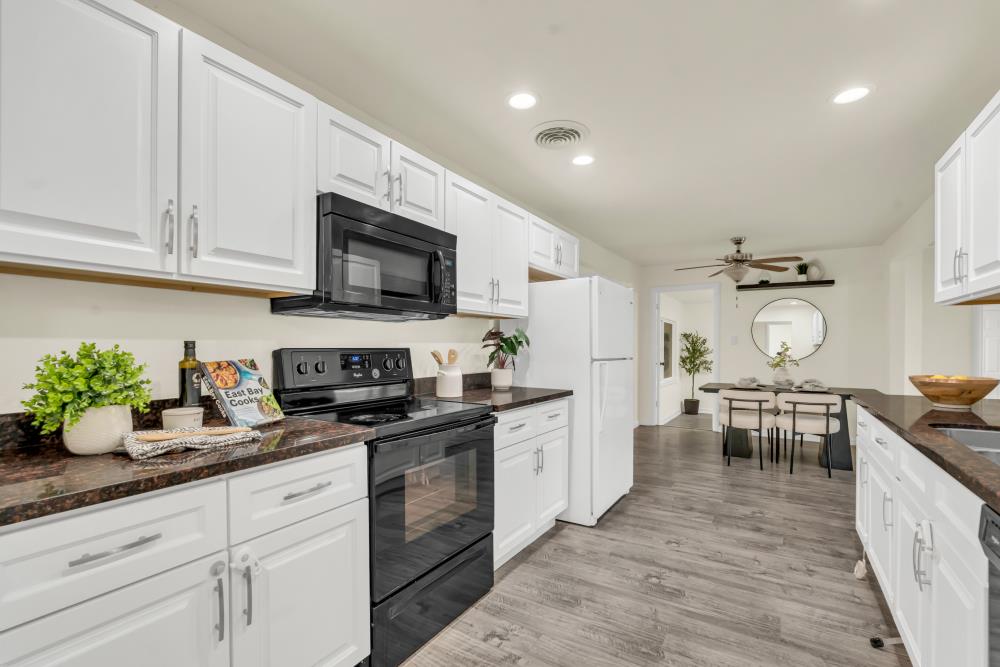 Detail Gallery Image 23 of 56 For 3000 Mission Ave, Carmichael,  CA 95608 - 3 Beds | 2 Baths