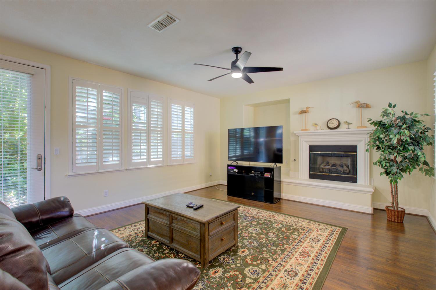 Detail Gallery Image 22 of 71 For 512 Squash Creek Ln, Patterson,  CA 95363 - 5 Beds | 3/1 Baths