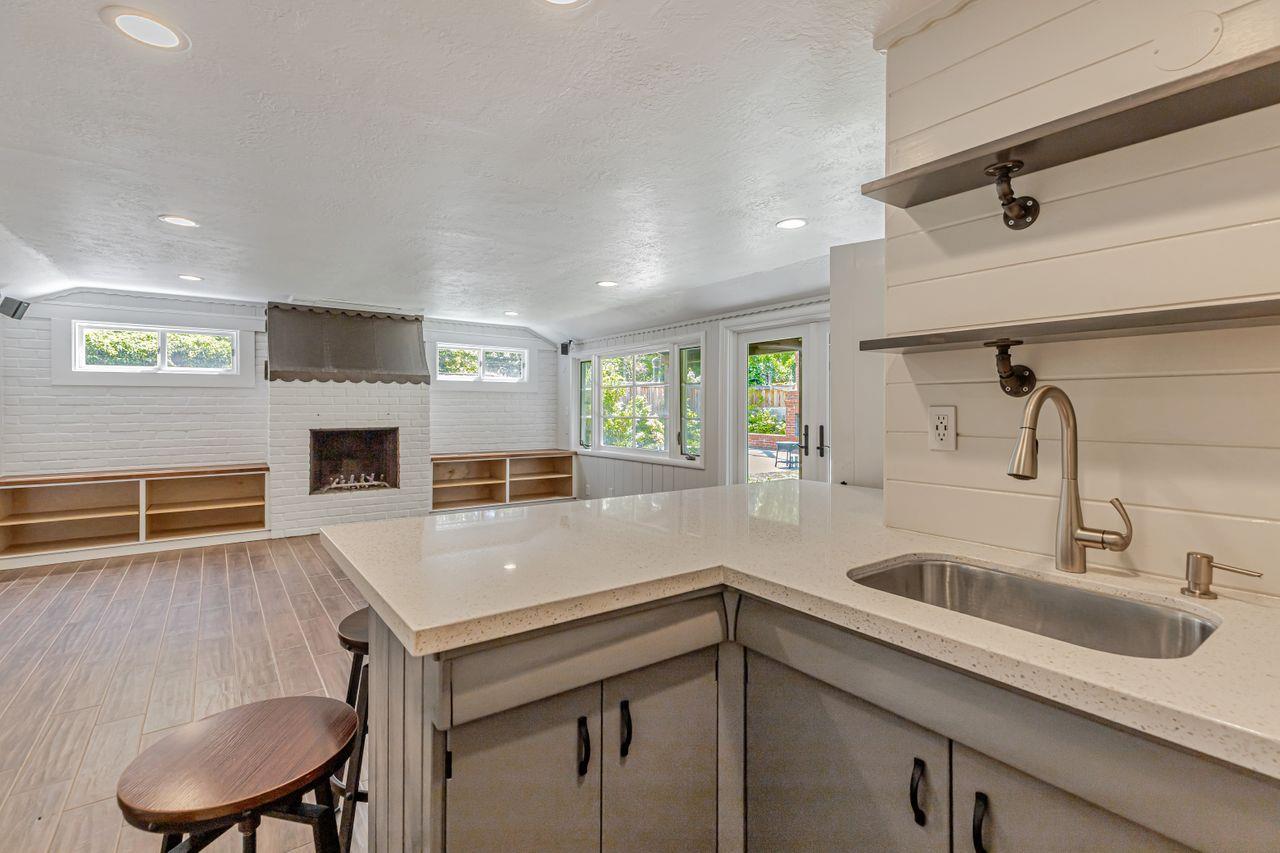 Detail Gallery Image 55 of 68 For 1800 8th Ave, Sacramento,  CA 95818 - 4 Beds | 1/1 Baths