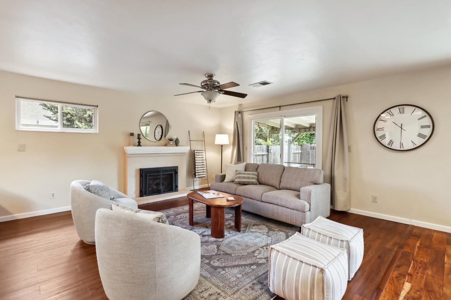 Detail Gallery Image 10 of 49 For 1614 Clemson Dr, Davis,  CA 95618 - 2 Beds | 2 Baths