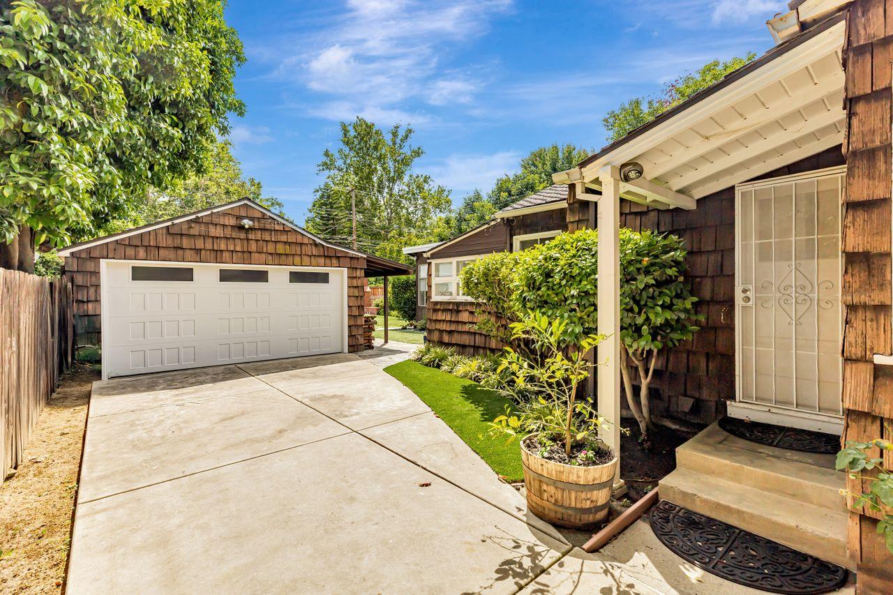 Detail Gallery Image 57 of 68 For 1800 8th Ave, Sacramento,  CA 95818 - 4 Beds | 1/1 Baths