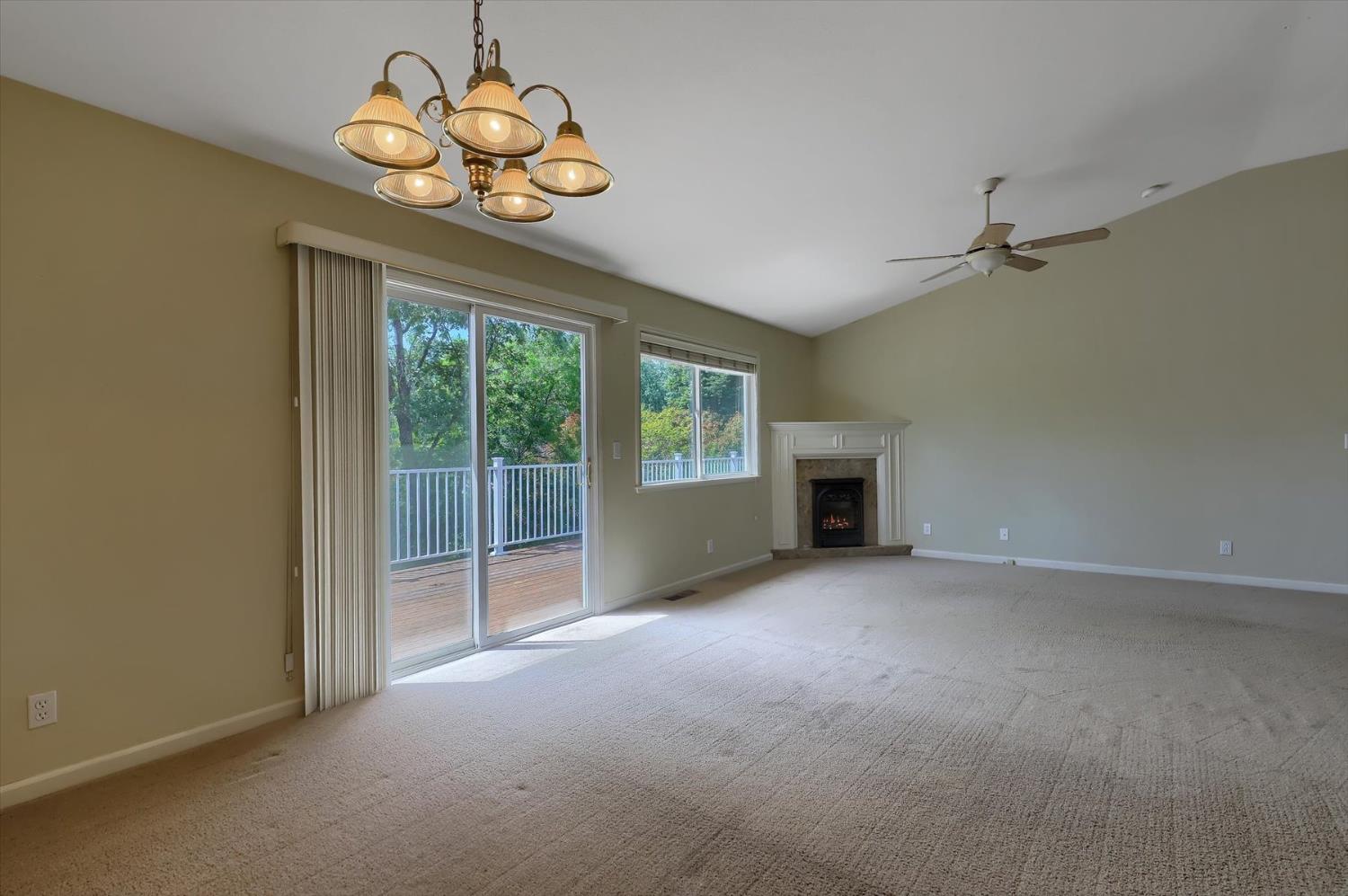 Detail Gallery Image 13 of 64 For 113 Holbrooke Way, Grass Valley,  CA 95945 - 2 Beds | 2 Baths