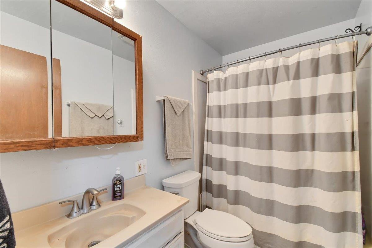 Detail Gallery Image 27 of 92 For 17657 Crest Rd, Grass Valley,  CA 95949 - 3 Beds | 2 Baths