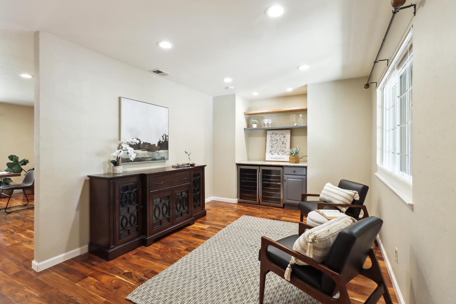 Detail Gallery Image 5 of 49 For 1614 Clemson Dr, Davis,  CA 95618 - 2 Beds | 2 Baths