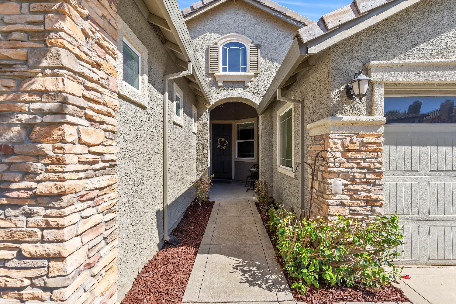 Detail Gallery Image 4 of 36 For 1795 Sea Side Ct, Plumas Lake,  CA 95961 - 4 Beds | 2 Baths