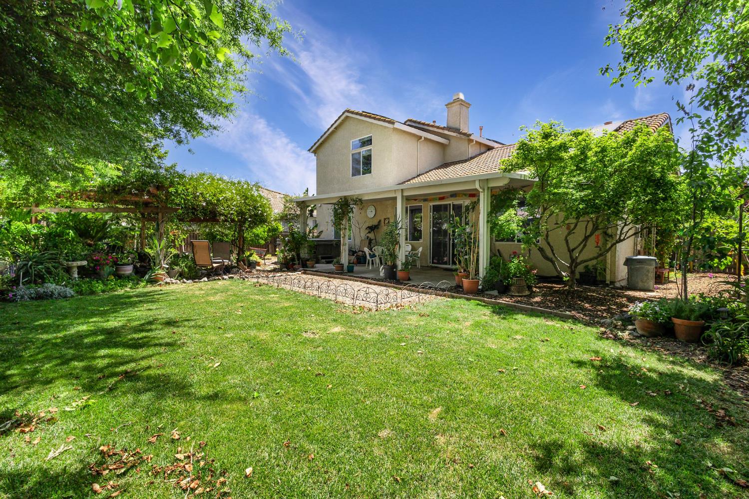 Detail Gallery Image 20 of 51 For 1637 Dreamy Way, Sacramento,  CA 95835 - 3 Beds | 3 Baths