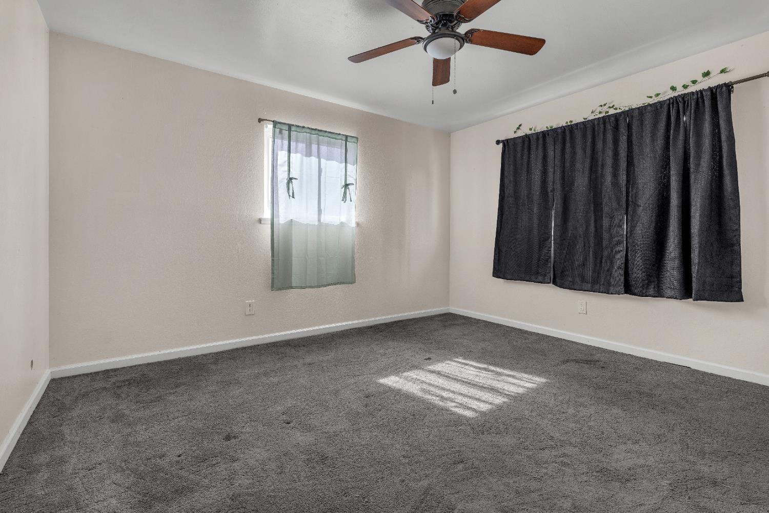 Detail Gallery Image 19 of 21 For 1167 W El Camino Ave, Sacramento,  CA 95833 - 3 Beds | 2/1 Baths