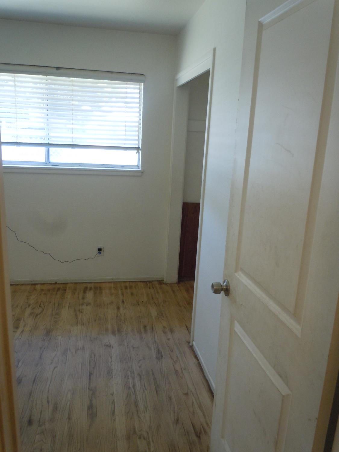 Detail Gallery Image 5 of 33 For 7100 20th St, Sacramento,  CA 95822 - 3 Beds | 2 Baths