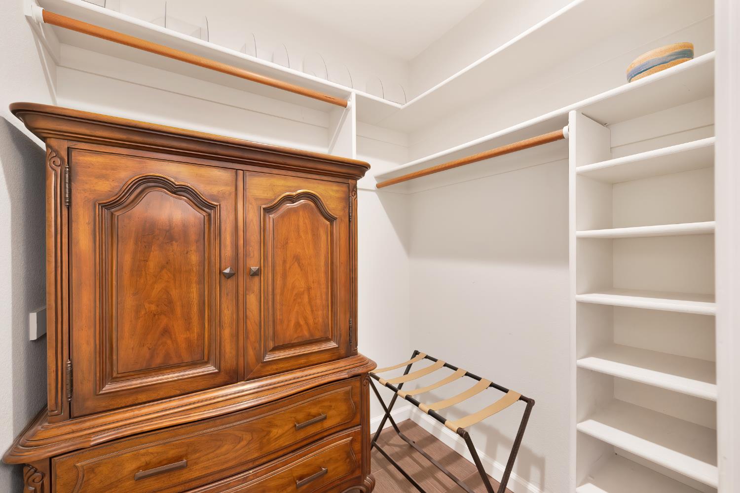 Detail Gallery Image 33 of 68 For 6441 via Del Cerrito, Sloughhouse,  CA 95683 - 3 Beds | 2/1 Baths