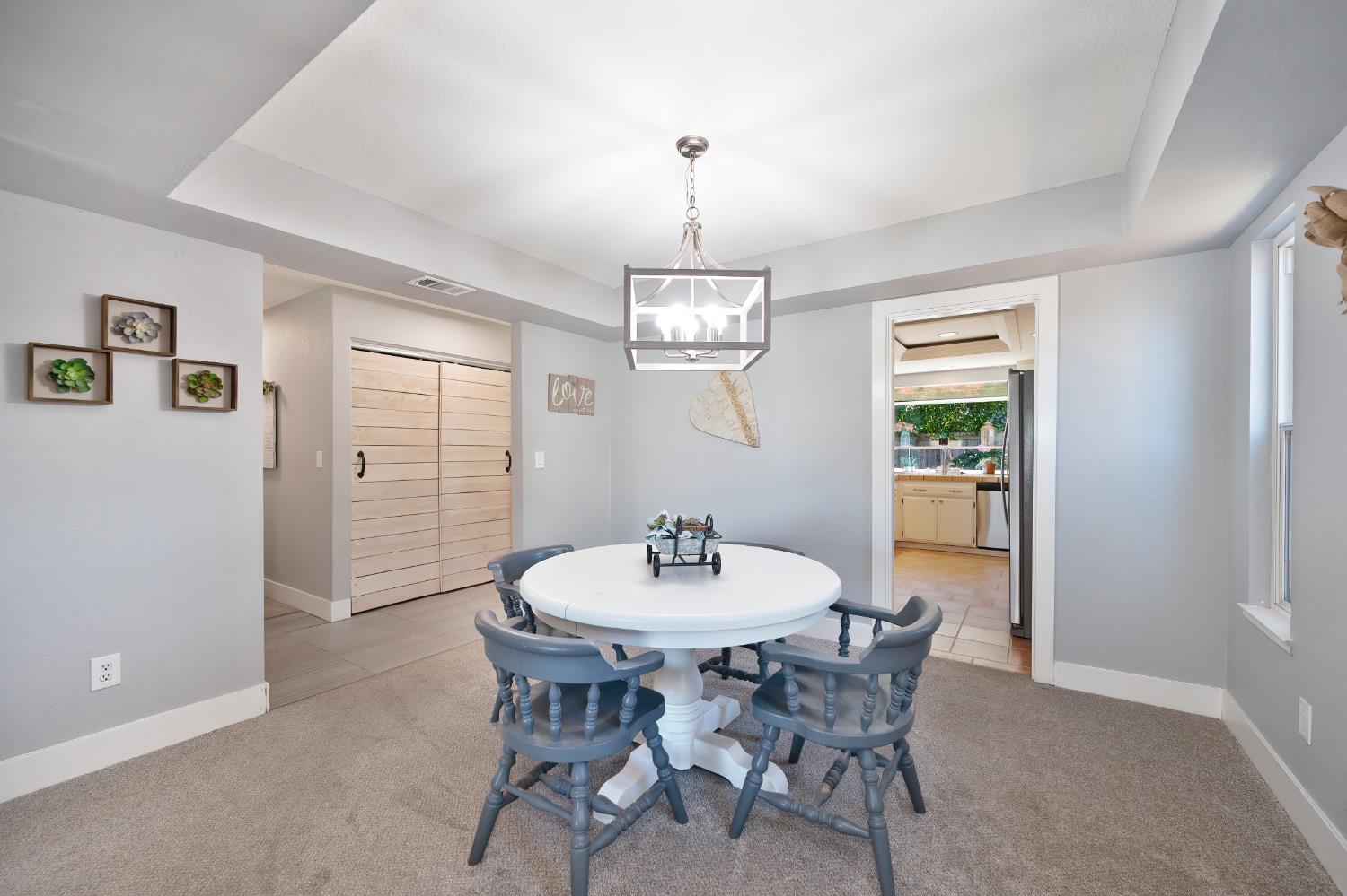 Detail Gallery Image 9 of 33 For 6546 Skyview Dr, Orangevale,  CA 95662 - 4 Beds | 2 Baths
