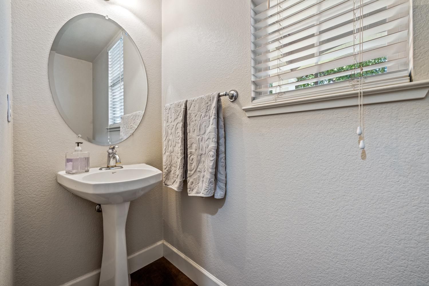 Detail Gallery Image 9 of 67 For 2550 Garazi, Tracy,  CA 95304 - 5 Beds | 3/2 Baths