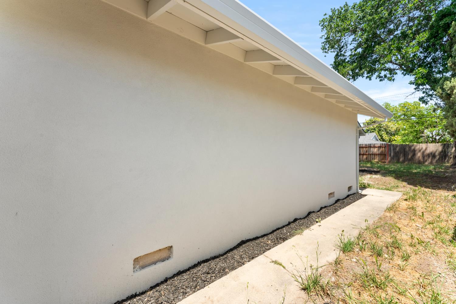 Detail Gallery Image 36 of 49 For 6716 Superior, North Highlands,  CA 95660 - 3 Beds | 2 Baths