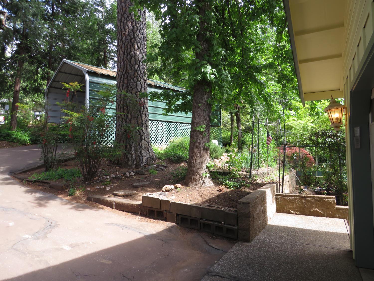 Detail Gallery Image 38 of 52 For 465 Alpine Dr, Colfax,  CA 95713 - 3 Beds | 1/1 Baths