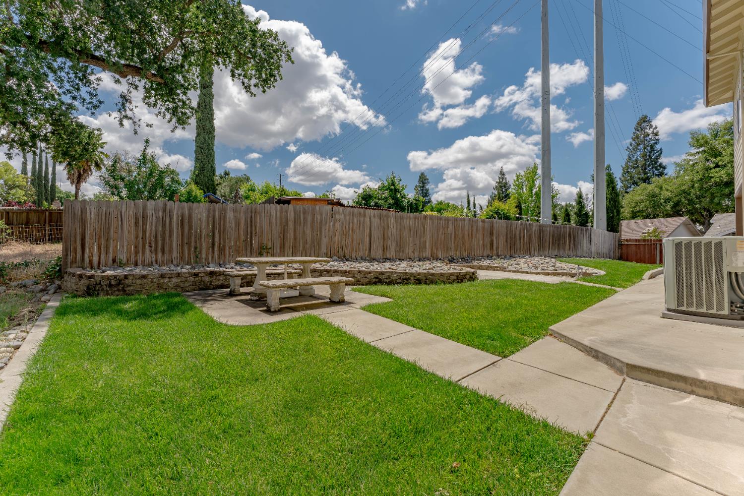 Detail Gallery Image 29 of 32 For 6604 Challis Ct, Citrus Heights,  CA 95610 - 3 Beds | 3 Baths