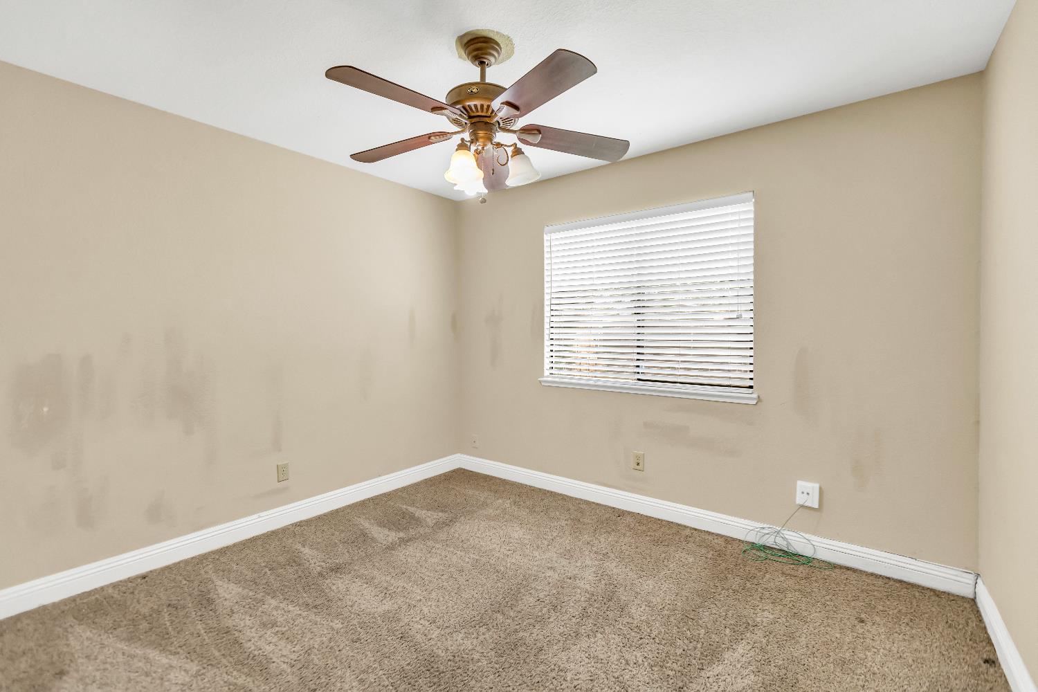 Detail Gallery Image 23 of 38 For 8401 Sunblaze Way, Sacramento,  CA 95823 - 3 Beds | 2 Baths
