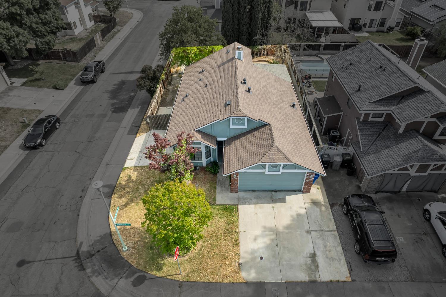 Detail Gallery Image 35 of 38 For 8401 Sunblaze Way, Sacramento,  CA 95823 - 3 Beds | 2 Baths