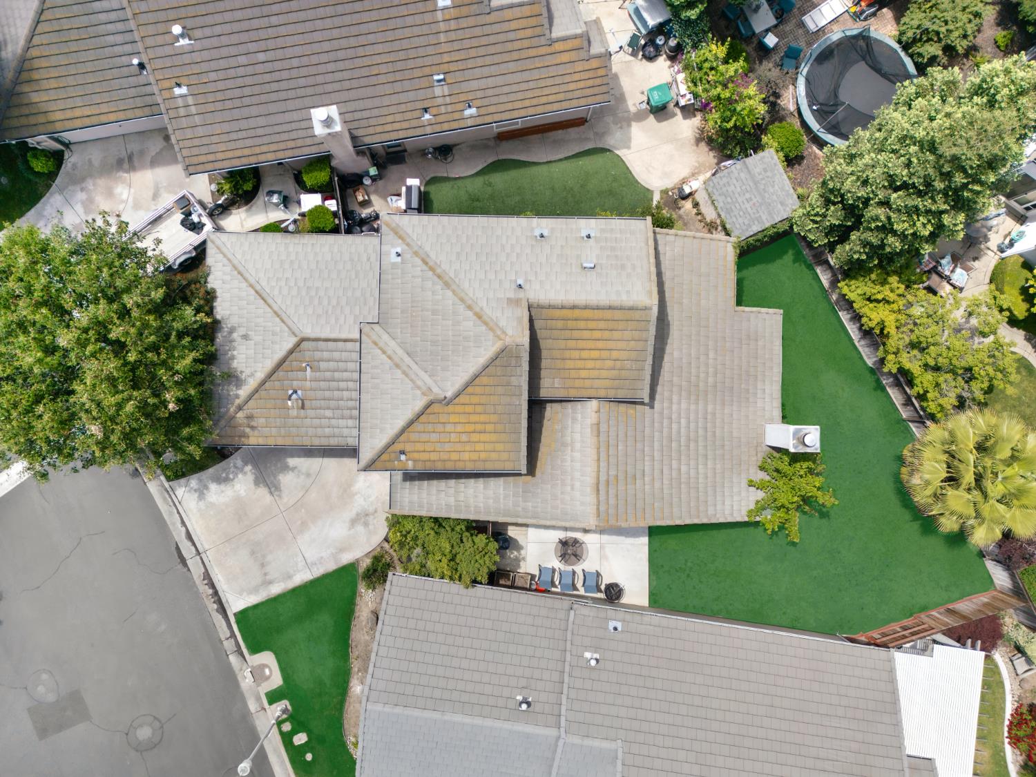 Detail Gallery Image 26 of 29 For 1327 Pippen Ln, Lodi,  CA 95242 - 3 Beds | 2/1 Baths