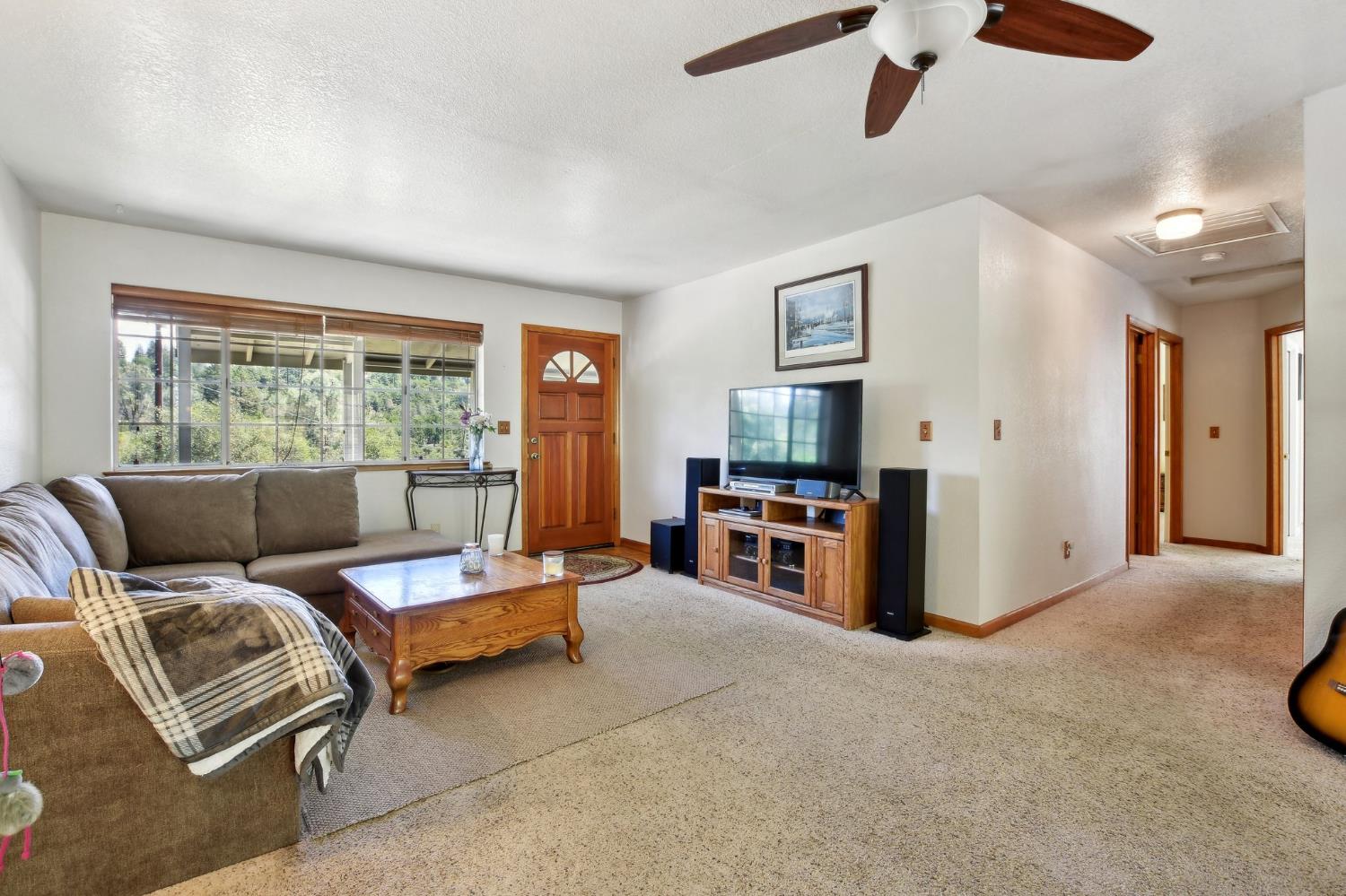 Detail Gallery Image 7 of 23 For 1840 Mary Ct, Placerville,  CA 95667 - 3 Beds | 2 Baths