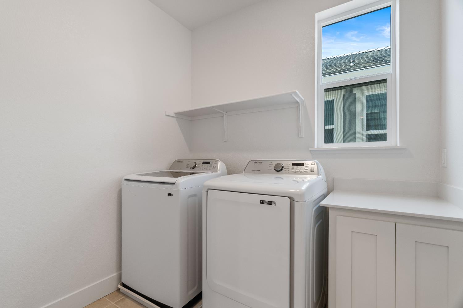 Detail Gallery Image 33 of 46 For 8358 Akino Ct, Elk Grove,  CA 95757 - 4 Beds | 3/1 Baths