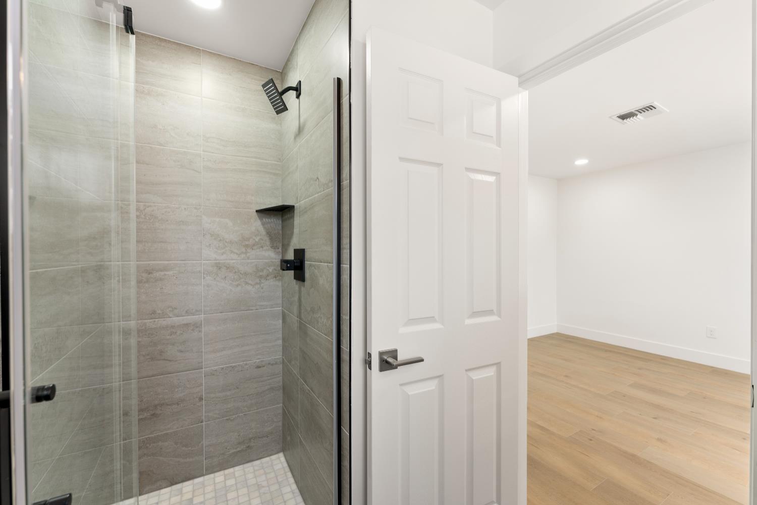 Detail Gallery Image 35 of 49 For 6716 Superior, North Highlands,  CA 95660 - 3 Beds | 2 Baths