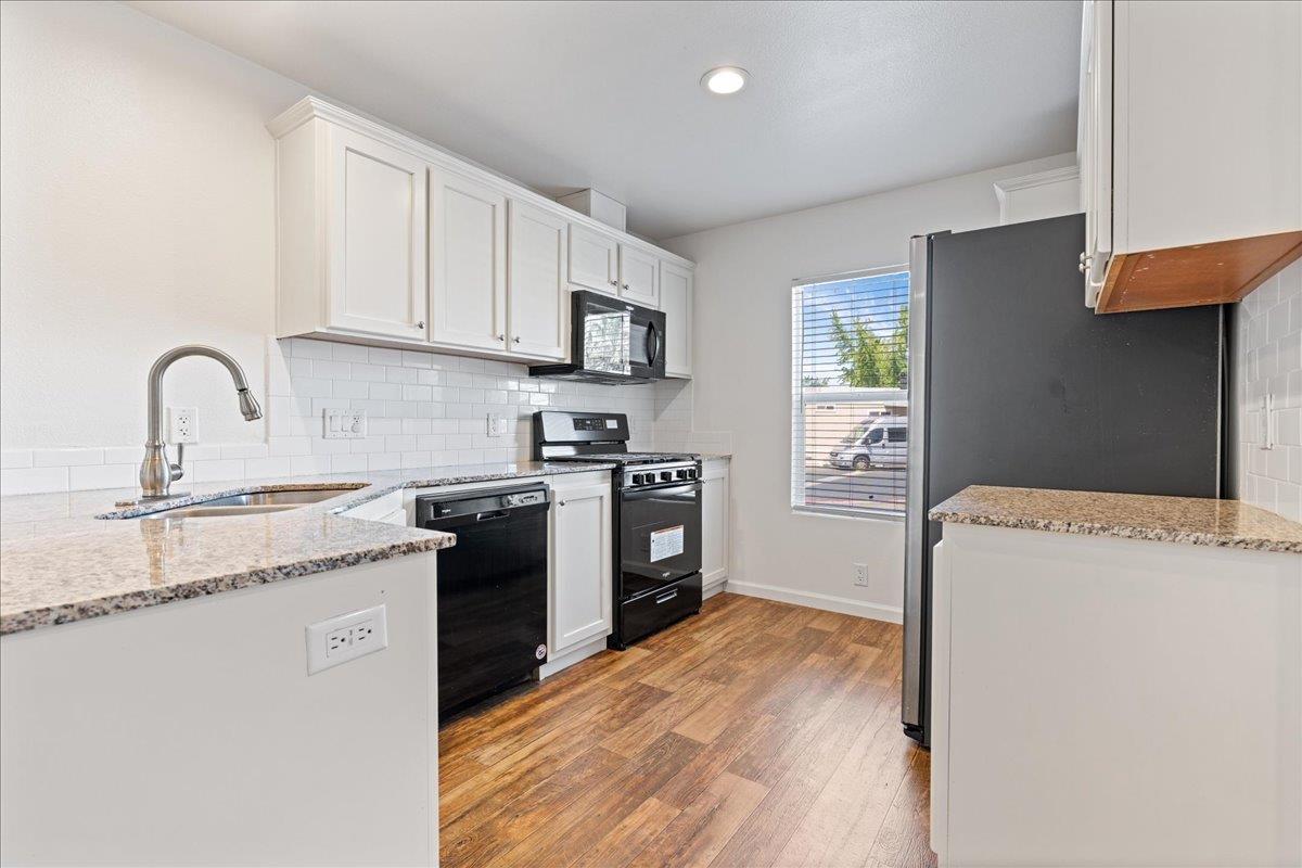 Detail Gallery Image 9 of 32 For 5020 Valley Forge, North Highlands,  CA 95660 - 3 Beds | 2 Baths