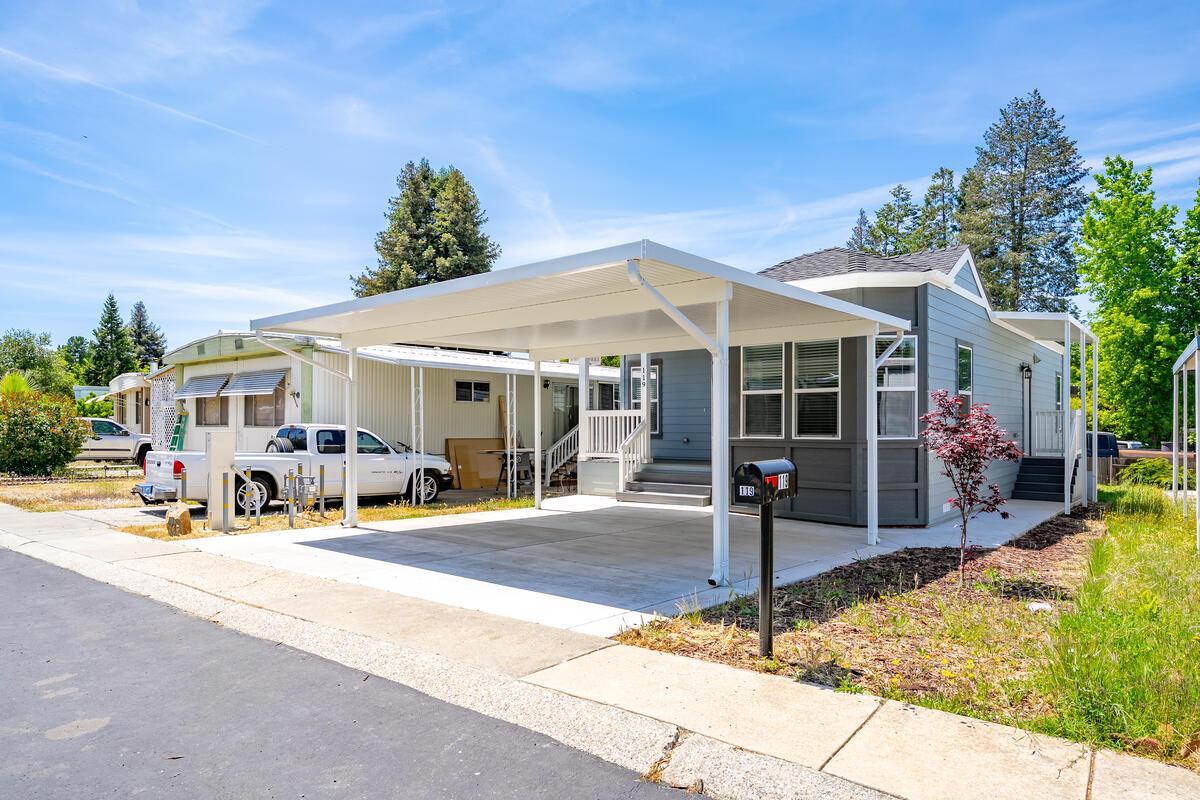 Detail Gallery Image 4 of 28 For 119 Marigold Ave, Auburn,  CA 95631 - 2 Beds | 2 Baths