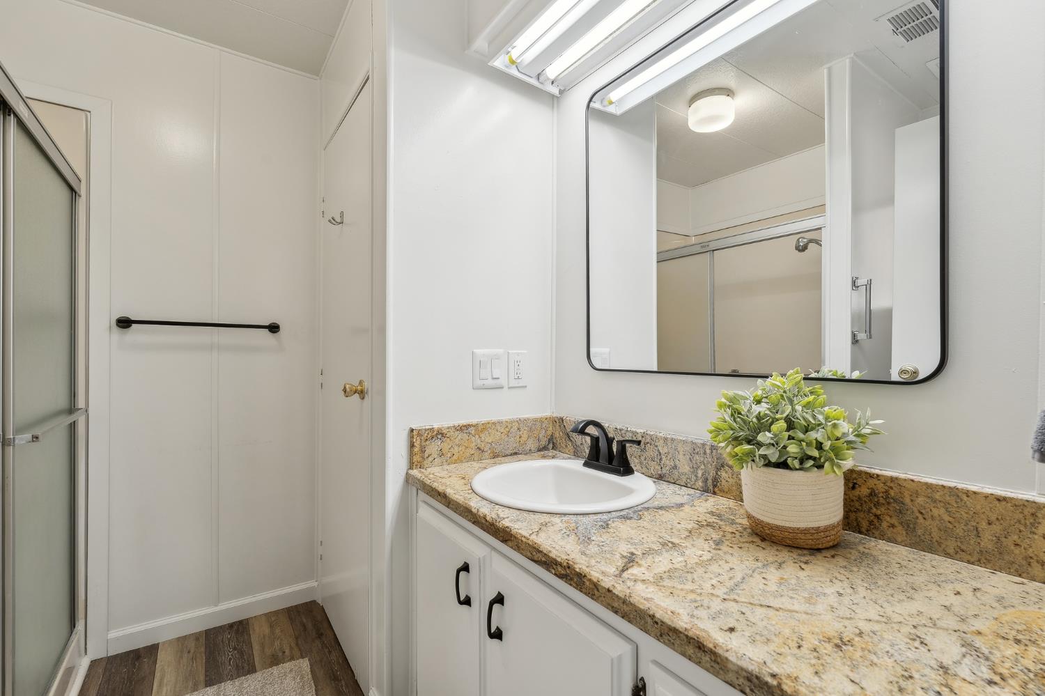 Detail Gallery Image 23 of 29 For 440 Nugget, Folsom,  CA 95630 - 2 Beds | 2 Baths