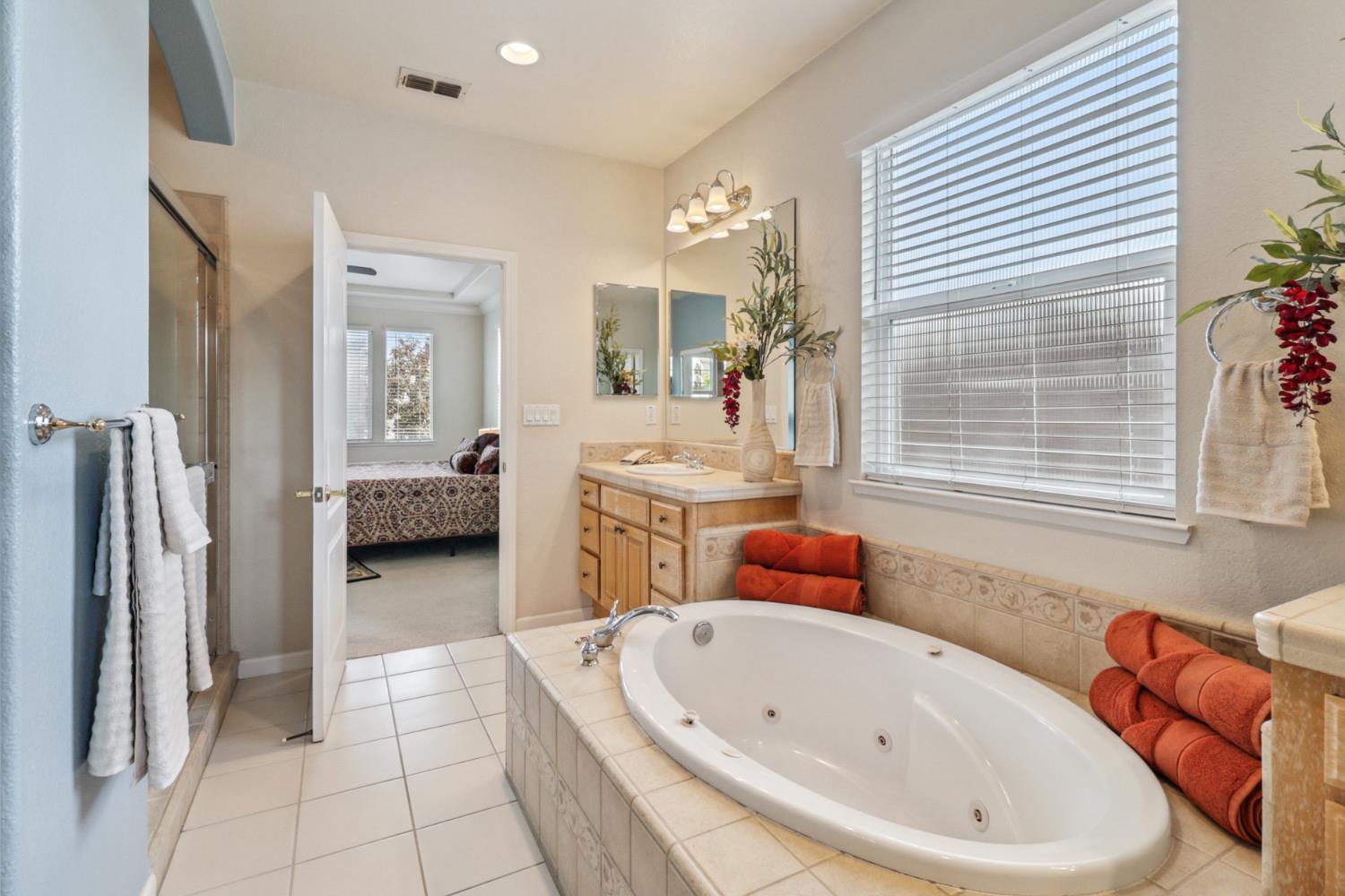 Detail Gallery Image 42 of 67 For 2039 Petruchio Way, Roseville,  CA 95661 - 4 Beds | 3 Baths