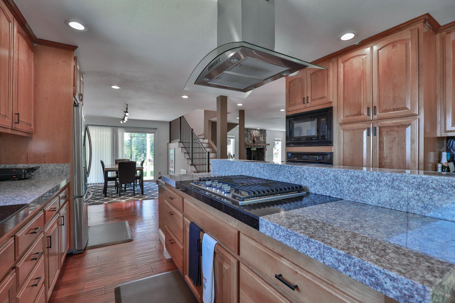 Detail Gallery Image 13 of 96 For 3081 Little Spur, Somerset,  CA 95684 - 3 Beds | 2 Baths