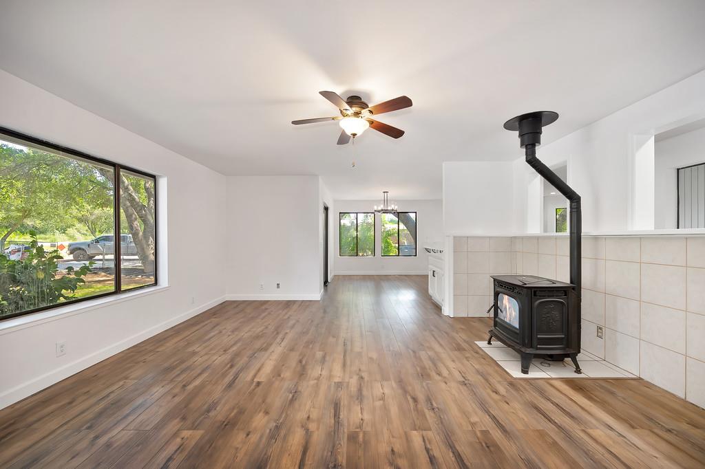 La Crescenta Drive, Cameron Park, California image 12