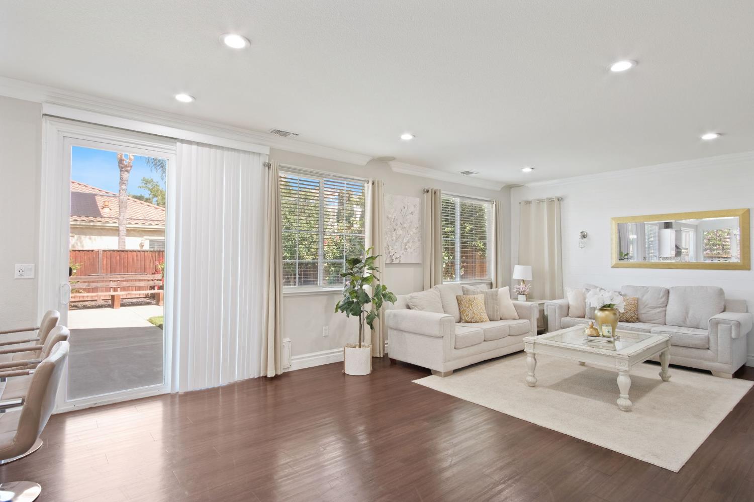Detail Gallery Image 26 of 47 For 4885 Dandelion Loop, Tracy,  CA 95377 - 4 Beds | 2/1 Baths