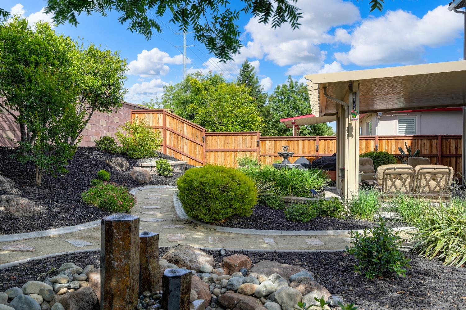 Detail Gallery Image 9 of 96 For 12379 El Portal Way, Rancho Cordova,  CA 95742 - 3 Beds | 2/1 Baths