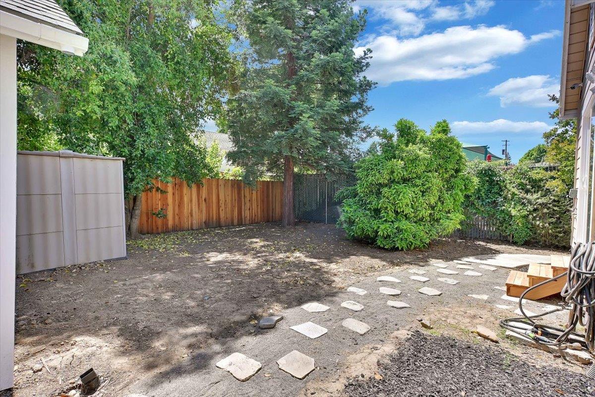 Grant Way, Yuba City, California image 38