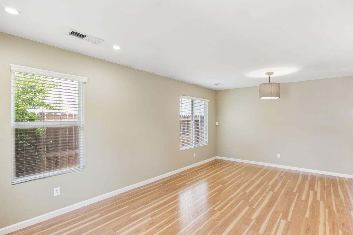 Barney Avenue, Olivehurst, California image 9