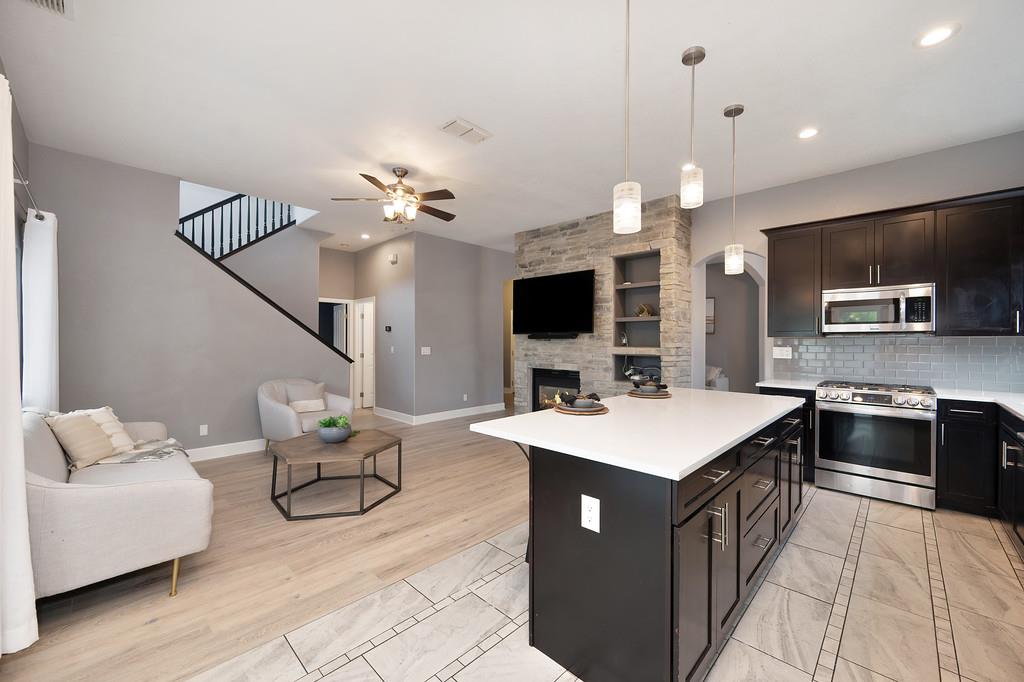 Detail Gallery Image 9 of 62 For 3153 Sumatra St, West Sacramento,  CA 95691 - 4 Beds | 3 Baths