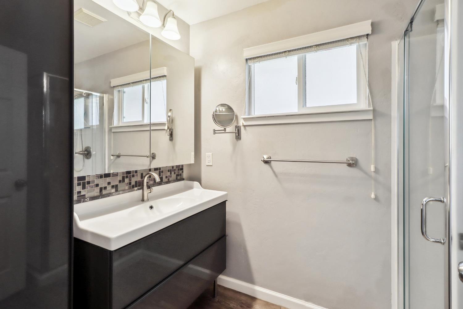 Detail Gallery Image 29 of 49 For 1614 Clemson Dr, Davis,  CA 95618 - 2 Beds | 2 Baths